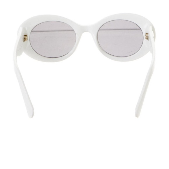 Chiara Ferragni Cat-Eye Sunglasses

	•	Tinted Lenses
	•	Includes Case - Picture 2 of 4